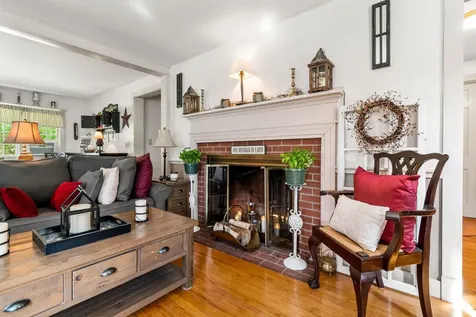 6 The Oaks Henniker NH 03242