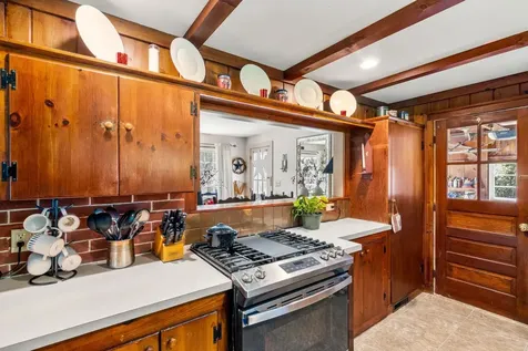 6 The Oaks Henniker NH 03242