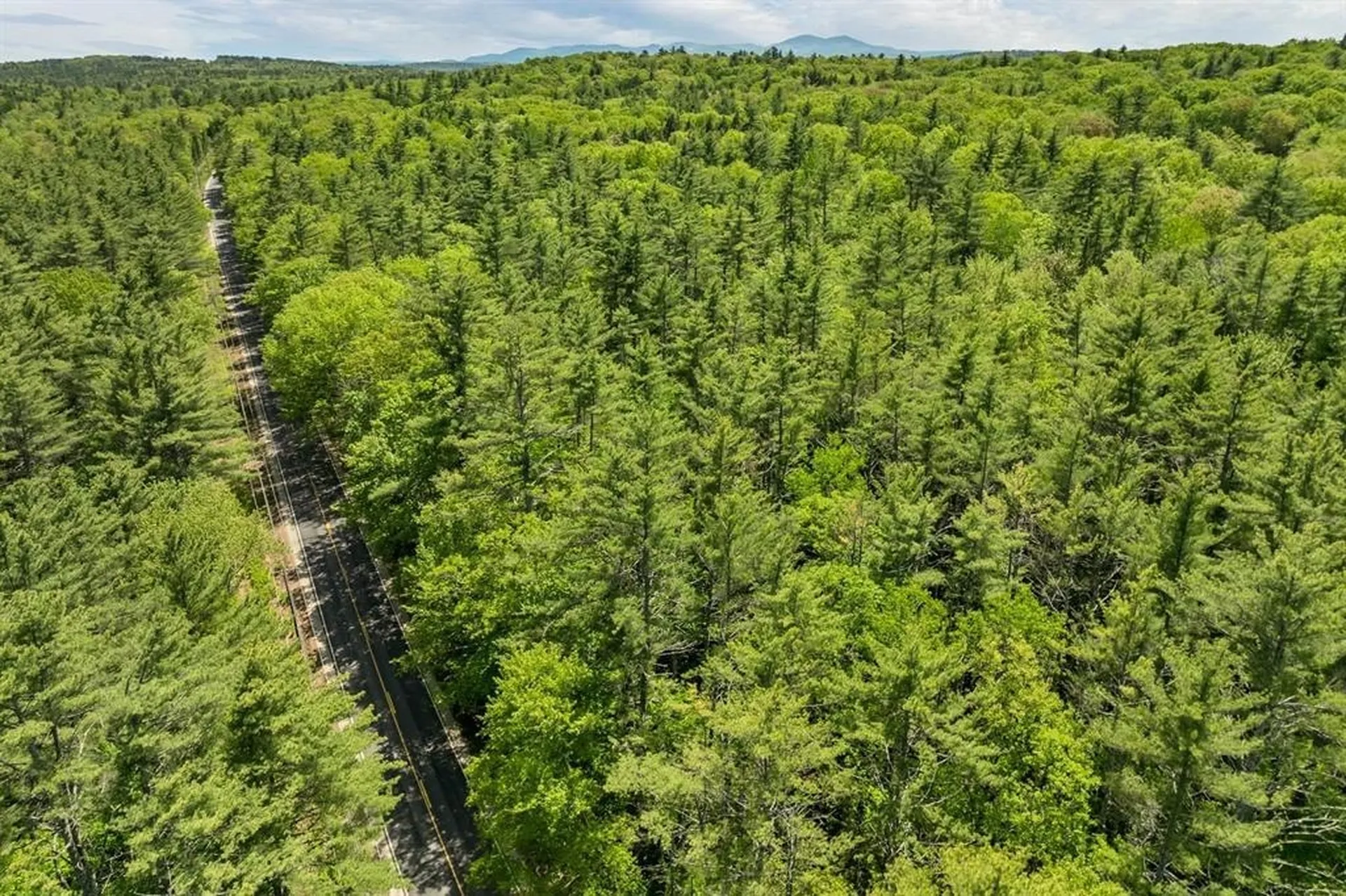 122-001-002 Gov. Wentworth Highway Moultonborough NH 03254