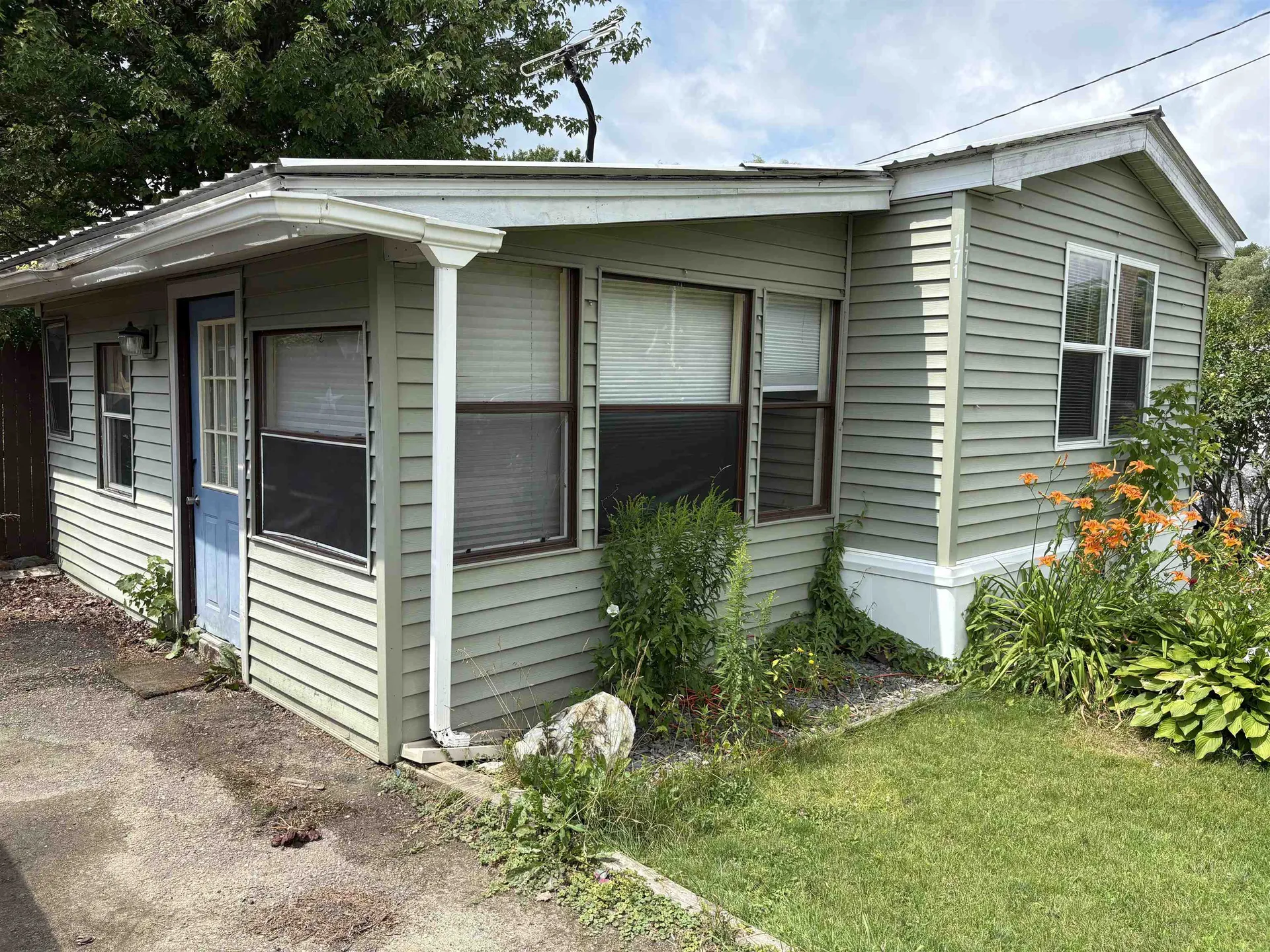 171 Kneeland Flats Trailer Park Waterbury VT 05676