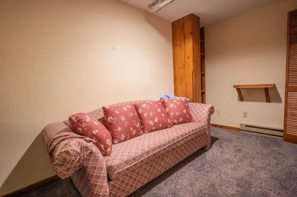 33D White Oaks Loop Dover VT 05356