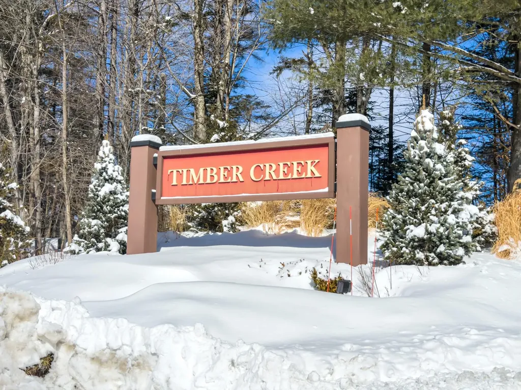 33D White Oaks Loop Dover VT 05356