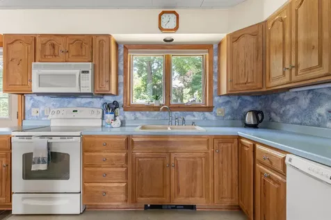 76 East Shore South Grand Isle VT 05458