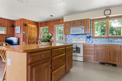 76 East Shore South Grand Isle VT 05458