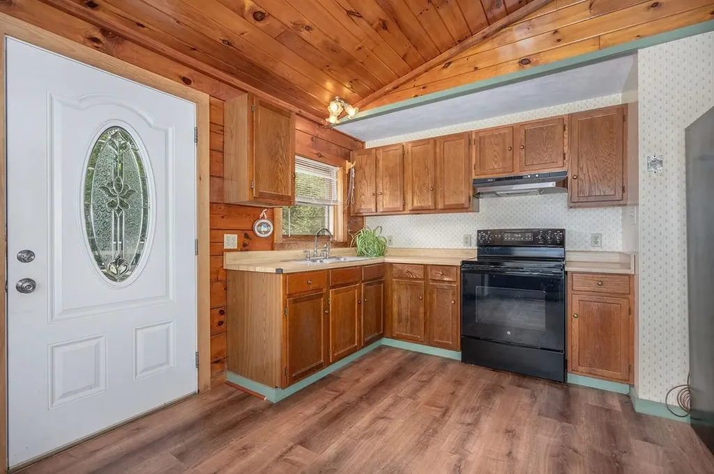 367 Kings Highway Middleton NH 03887