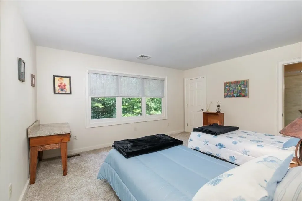 68 Peninsula Drive Stratham NH 03885