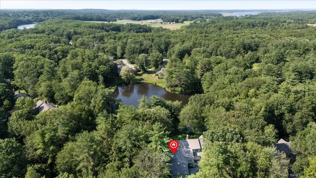 68 Peninsula Drive Stratham NH 03885