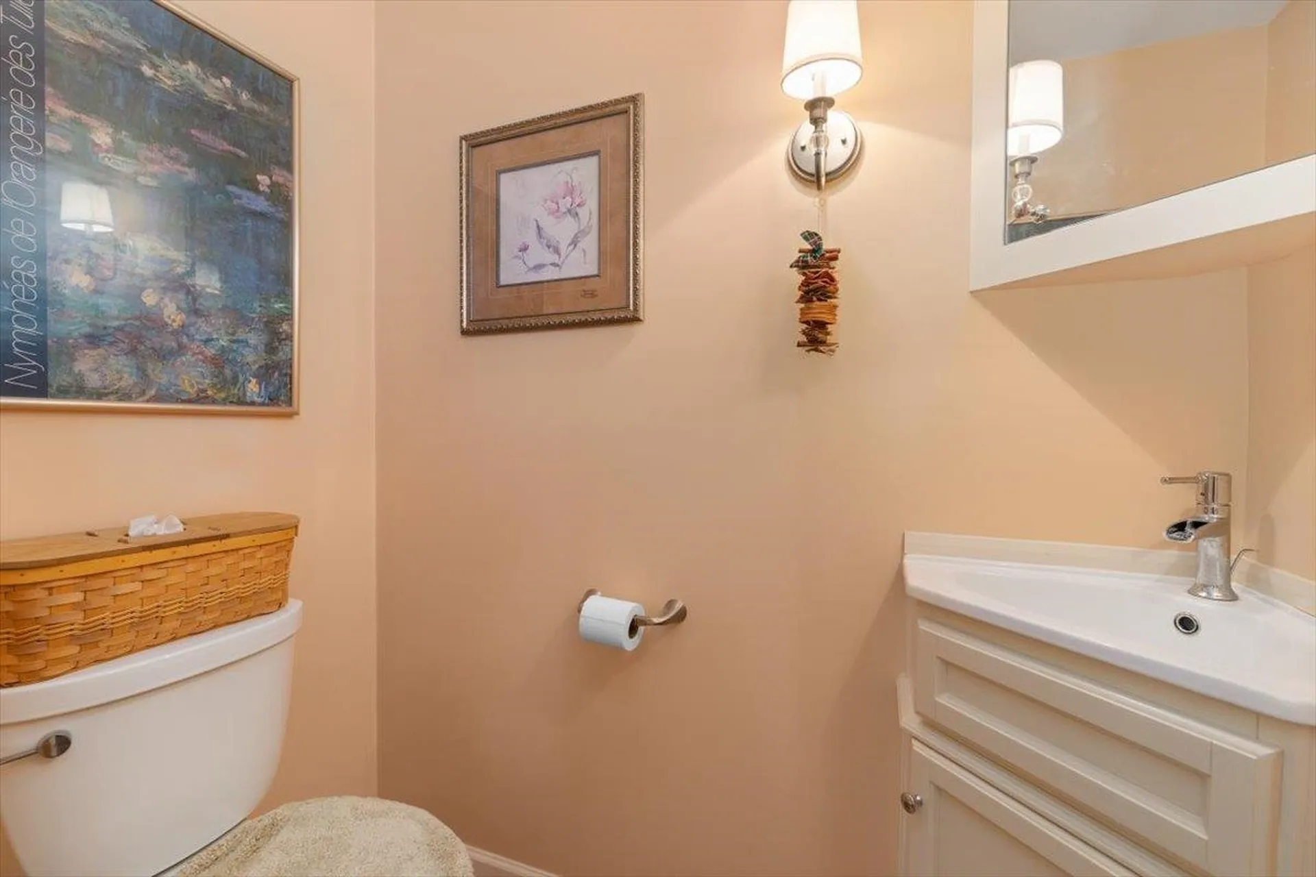 68 Peninsula Drive Stratham NH 03885