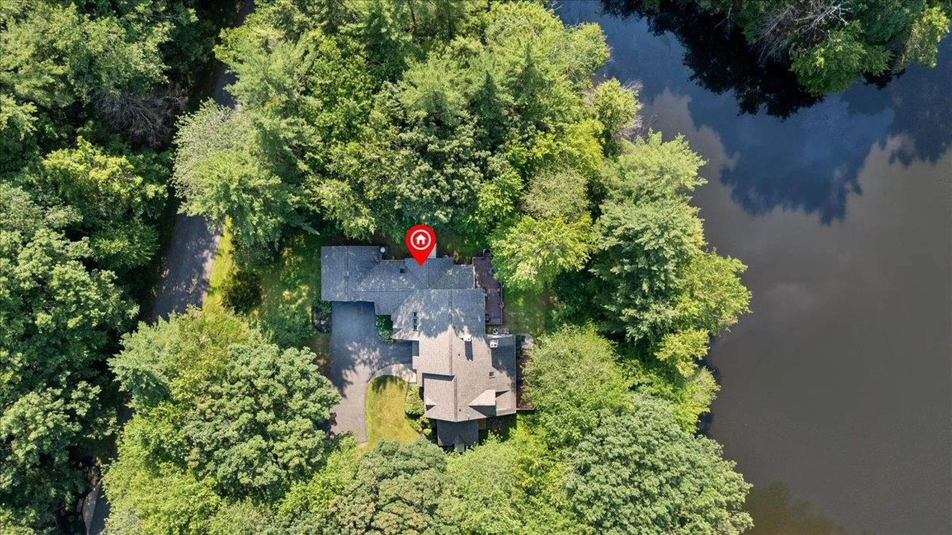 68 Peninsula Drive Stratham NH 03885