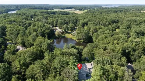68 Peninsula Drive Stratham NH 03885