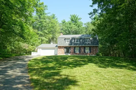 30 Hillside Road Kingston NH 03848