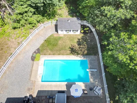 30 Hillside Road Kingston NH 03848