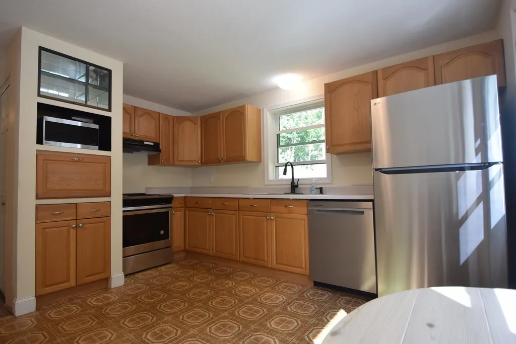 10 Howe Street Allenstown NH 03275