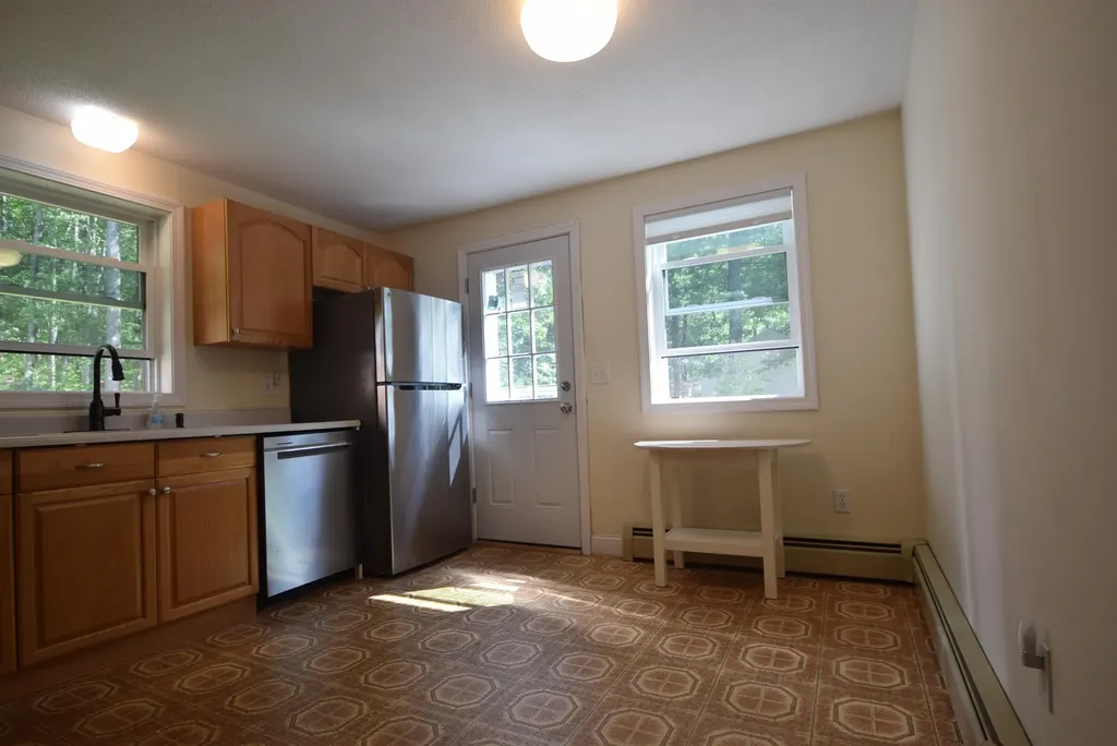 10 Howe Street Allenstown NH 03275