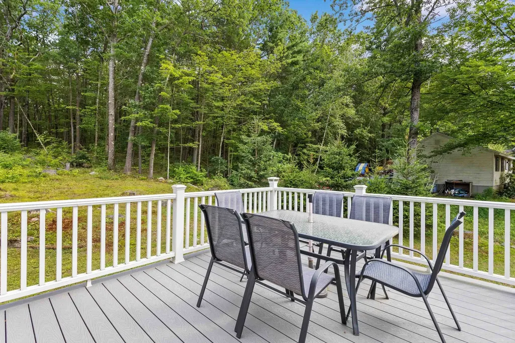 10 Howe Street Allenstown NH 03275