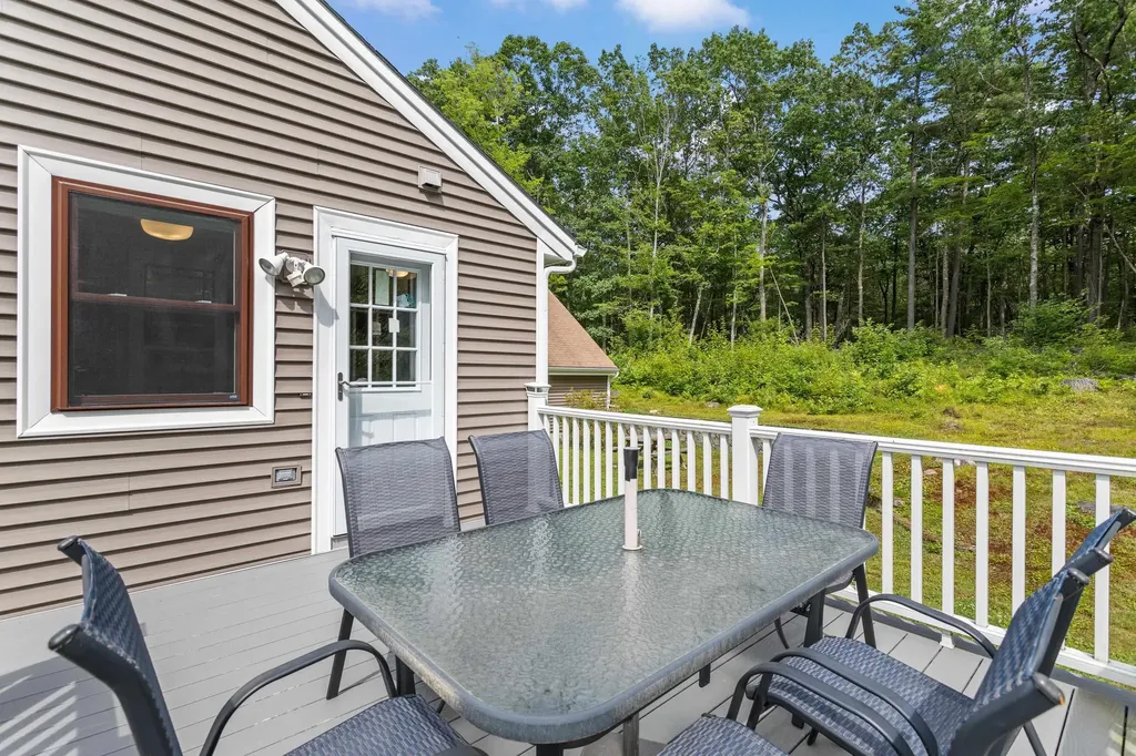 10 Howe Street Allenstown NH 03275