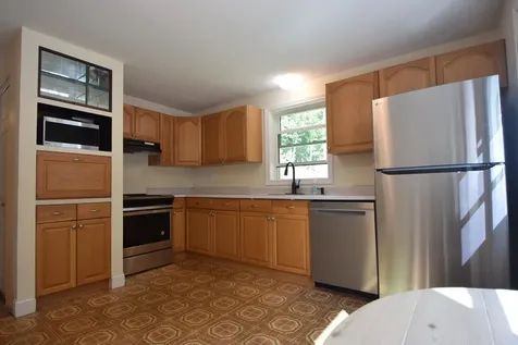 10 Howe Street Allenstown NH 03275
