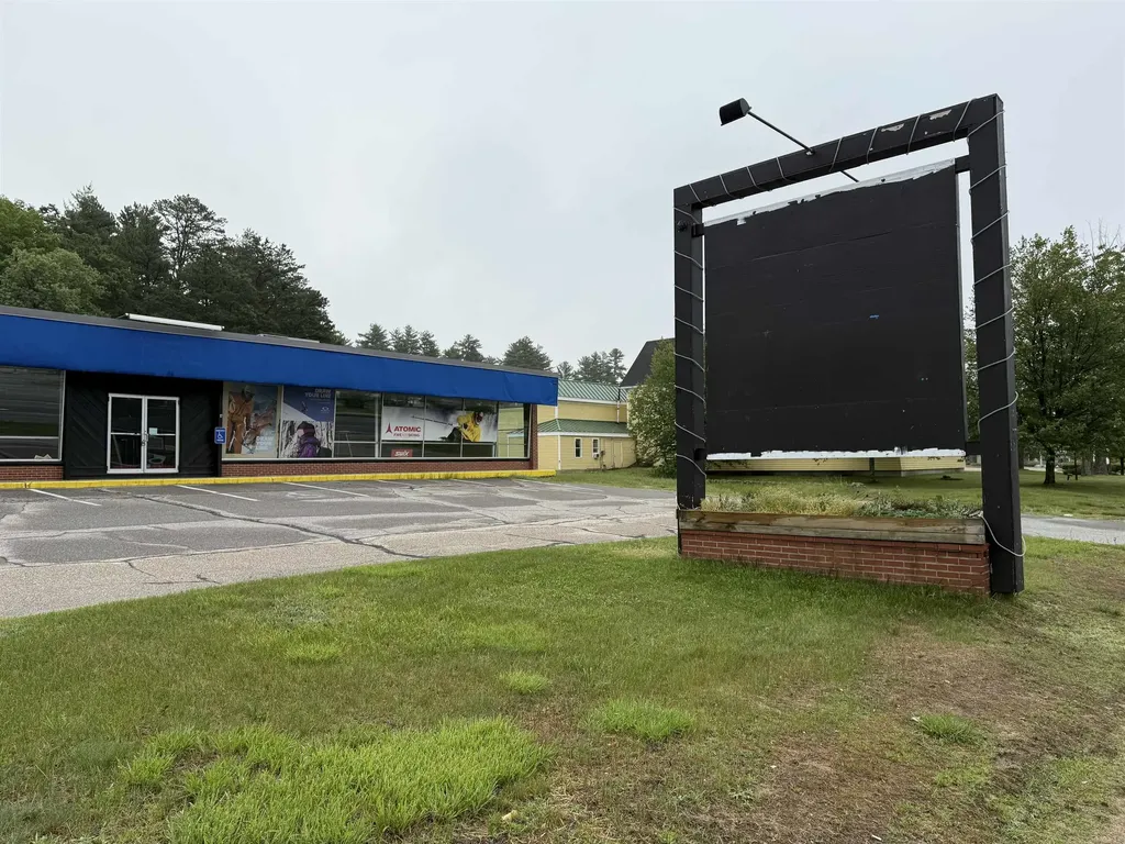 1881 White Mountain Highway Conway NH 03860