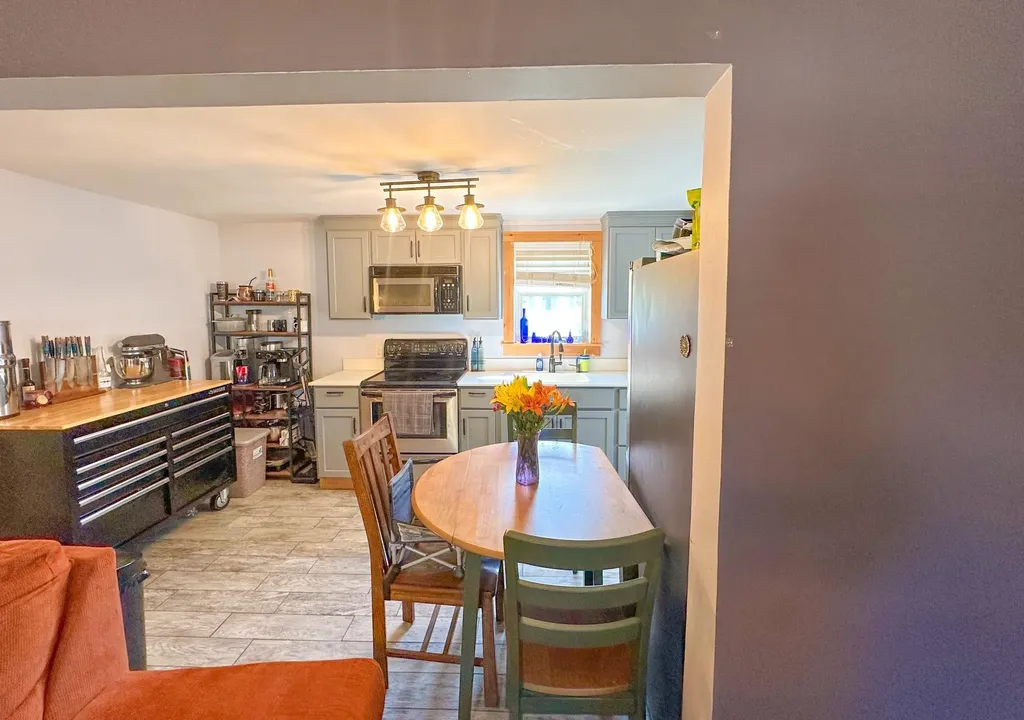 442 103 S Chester VT 05143