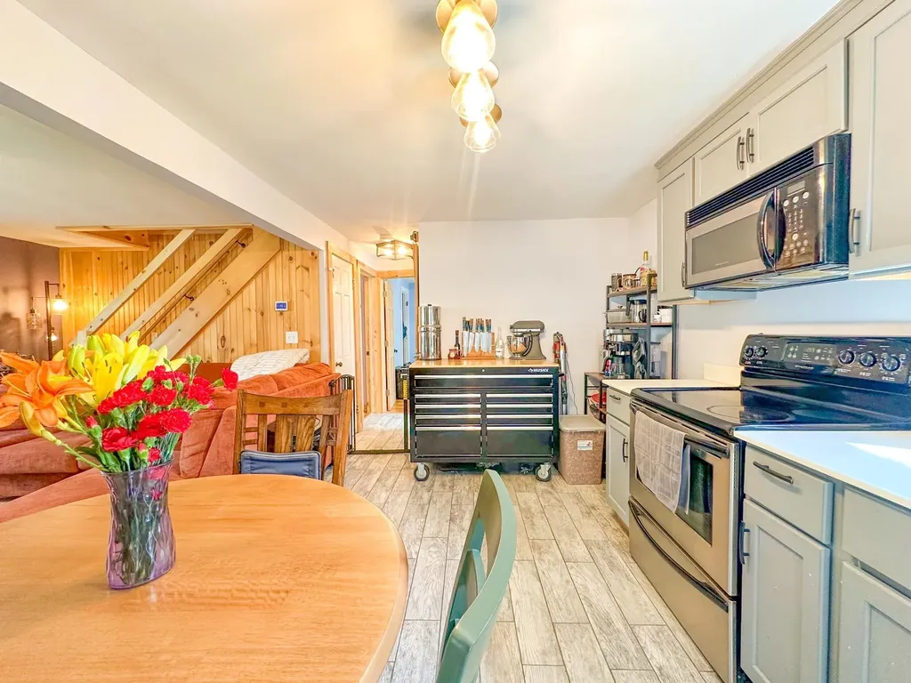 442 103 S Chester VT 05143