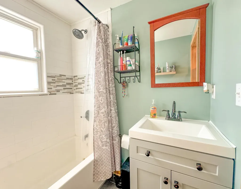 442 103 S Chester VT 05143