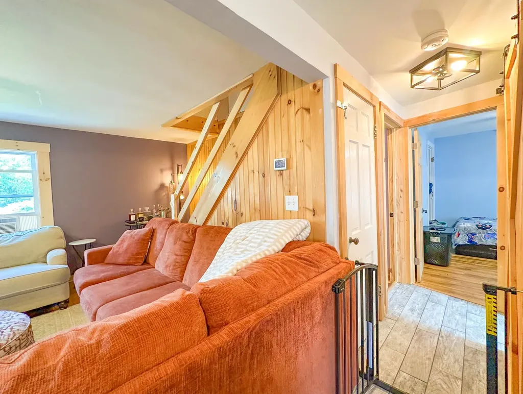 442 103 S Chester VT 05143