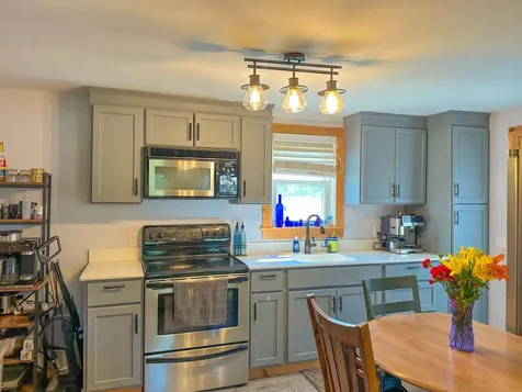 442 103 S Chester VT 05143