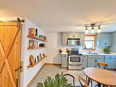 442 103 S Chester VT 05143