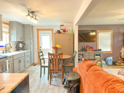 442 103 S Chester VT 05143