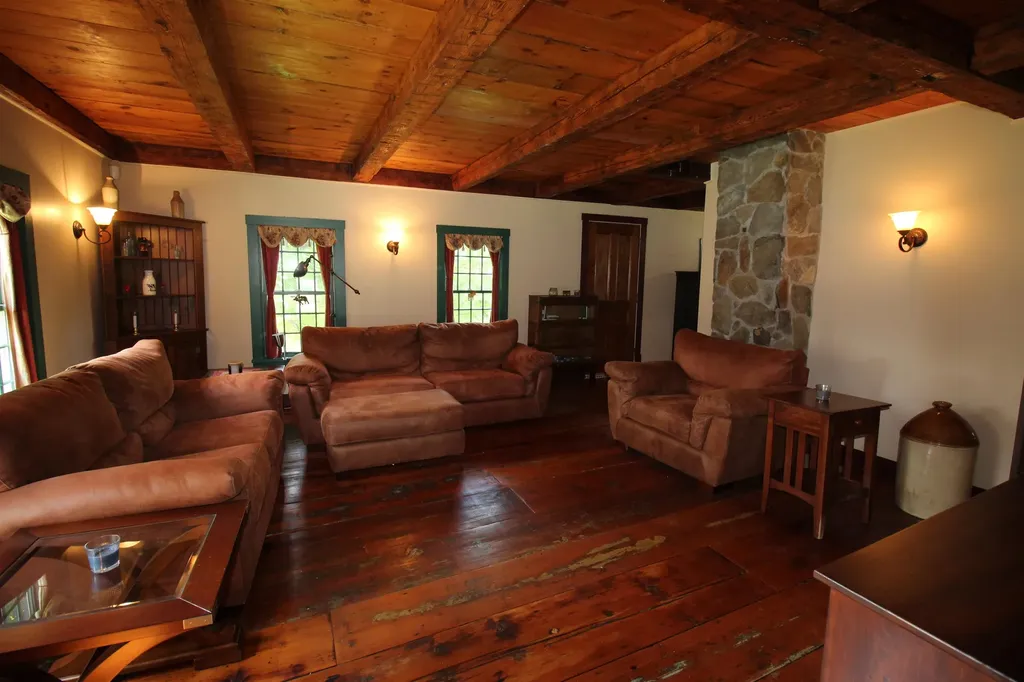 3091 Baptist Street Williamstown VT 05679