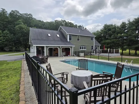 774 Sand Road Colchester VT 05446