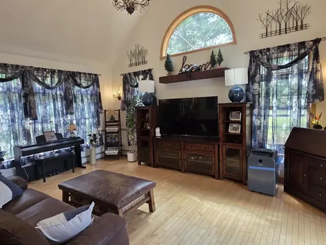 774 Sand Road Colchester VT 05446