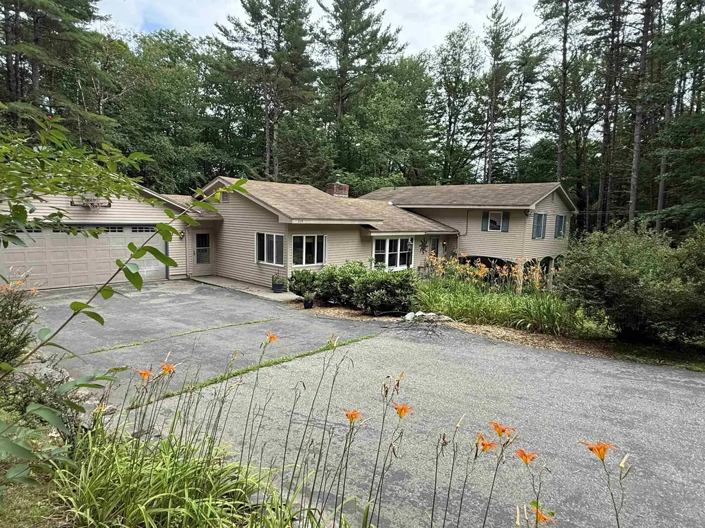 204 Meetinghouse Lane Brattleboro VT 05301