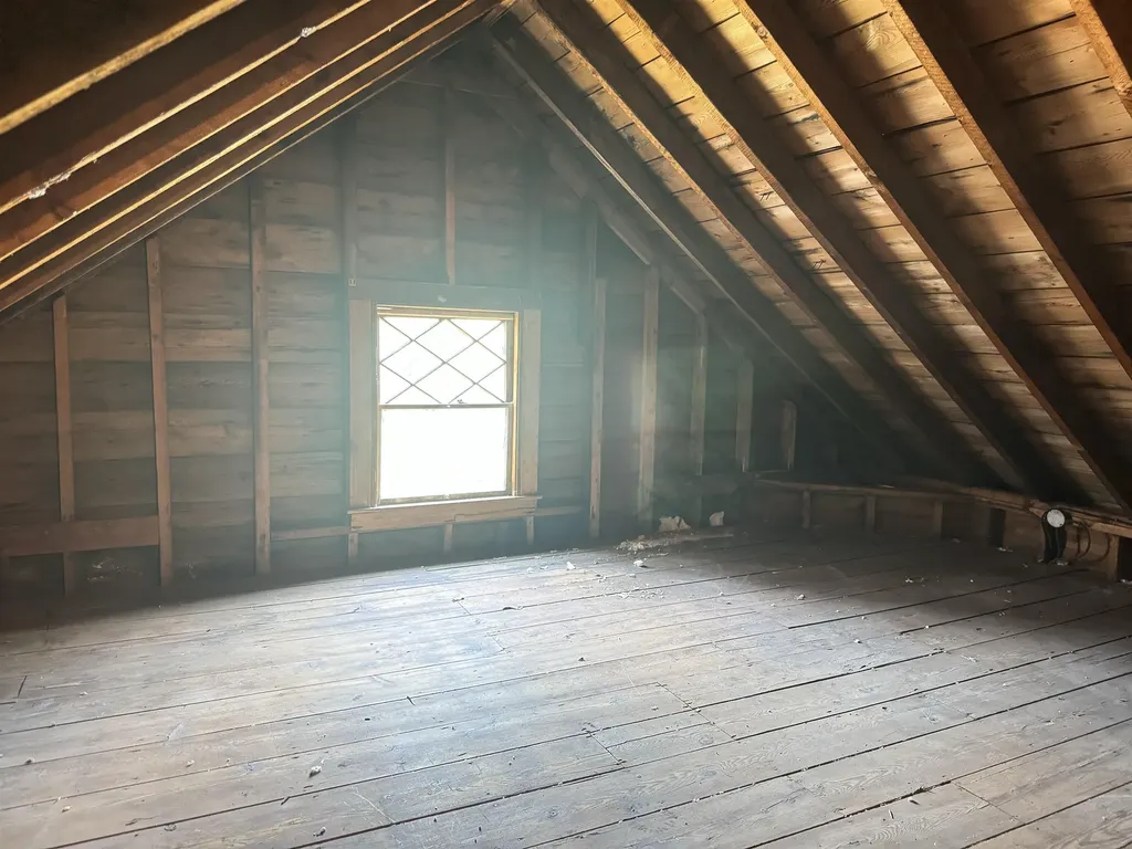 32 Dunklee Street Concord NH 03301