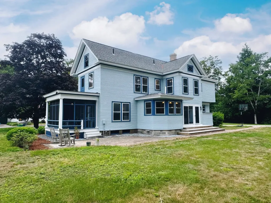 32 Dunklee Street Concord NH 03301