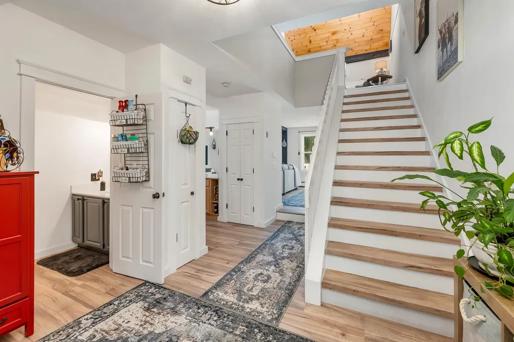 2 Farm House Lane Wolfeboro NH 03894