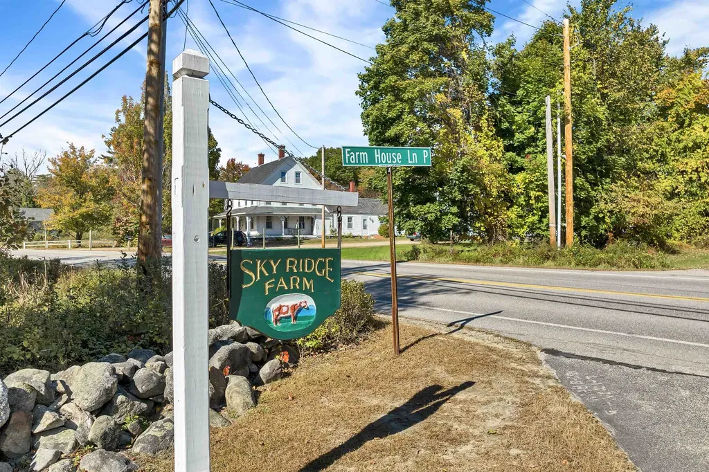2 Farm House Lane Wolfeboro NH 03894