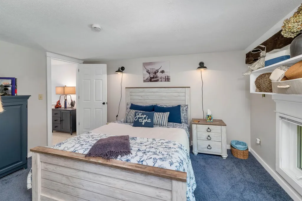 2 Farm House Lane Wolfeboro NH 03894