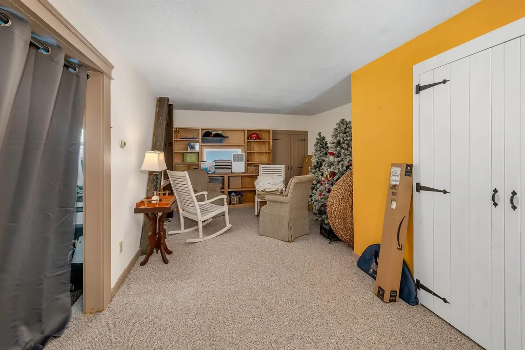 2 Farm House Lane Wolfeboro NH 03894