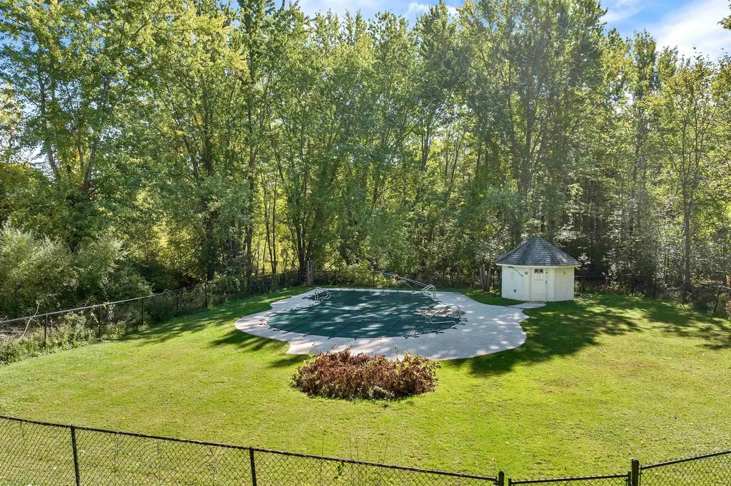 2 Farm House Lane Wolfeboro NH 03894