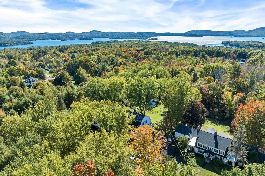 2 Farm House Lane Wolfeboro NH 03894