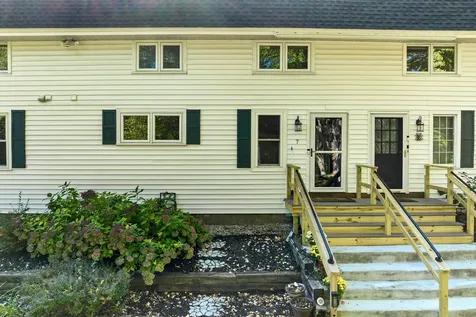 2 Farm House Lane Wolfeboro NH 03894