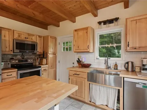 526 Hardscrabble Road Bristol VT 05443