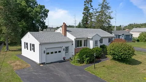 4 Barron Avenue Salem NH 03079