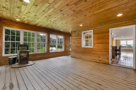 39 Laurel Heights Fitzwilliam NH 03447