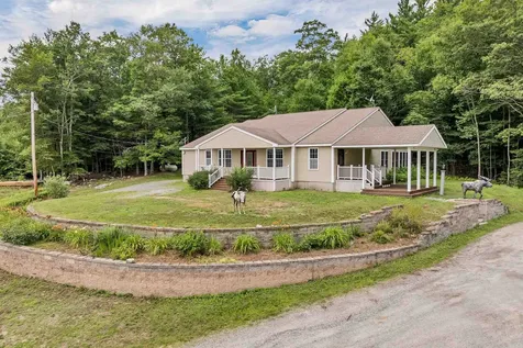 39 Laurel Heights Fitzwilliam NH 03447