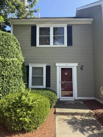 30 Cadogan Way Nashua NH 03062-5901