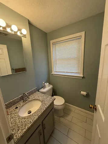 30 Cadogan Way Nashua NH 03062-5901