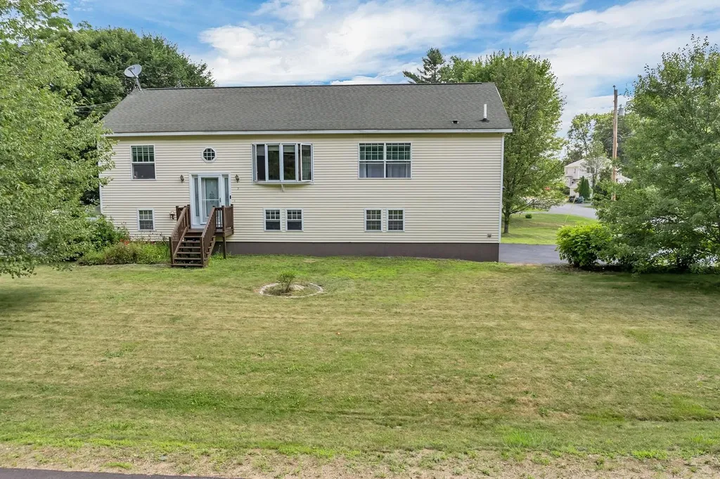 3 Amanda Street Rochester NH 03867