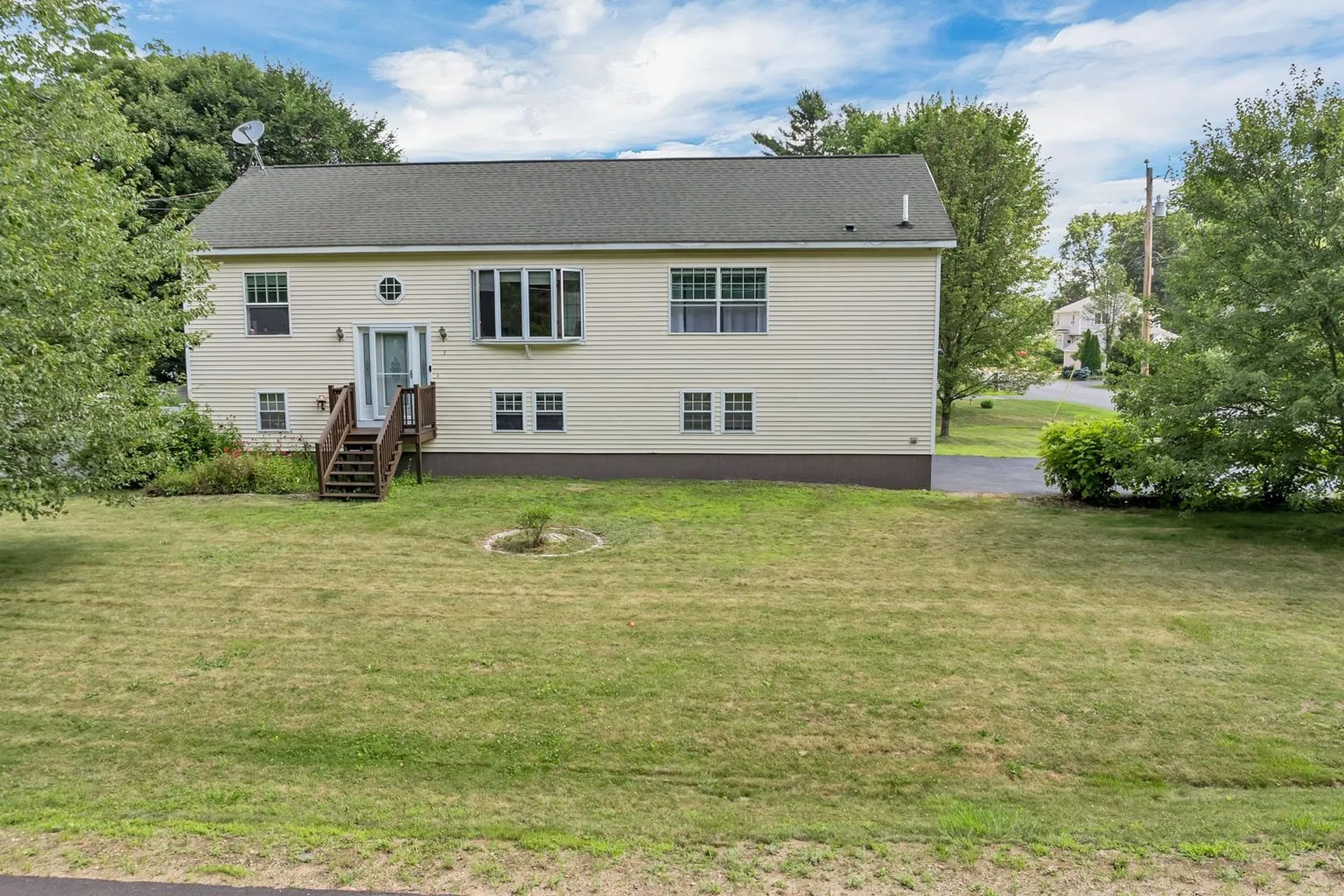 3 Amanda Street Rochester NH 03867